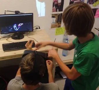 Virtual reality students